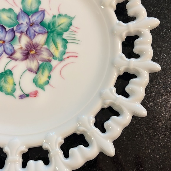 Kelvin Fine China - Decorative Plate - Lavender Flowers - Picture 4 of 6